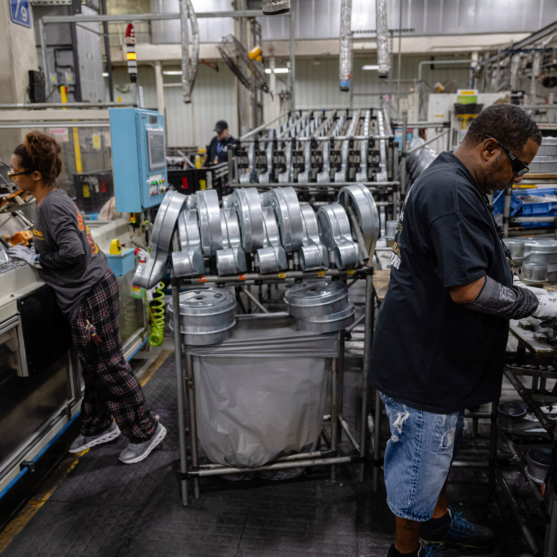 U.S. Manufacturers Set to Gain from GE Appliances’ Production Shift