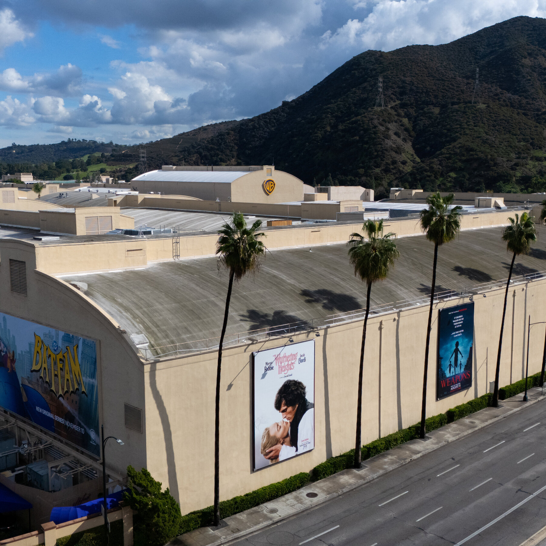 Netflix, Comcast and Paramount Submit Bids for Warner Bros. Discovery