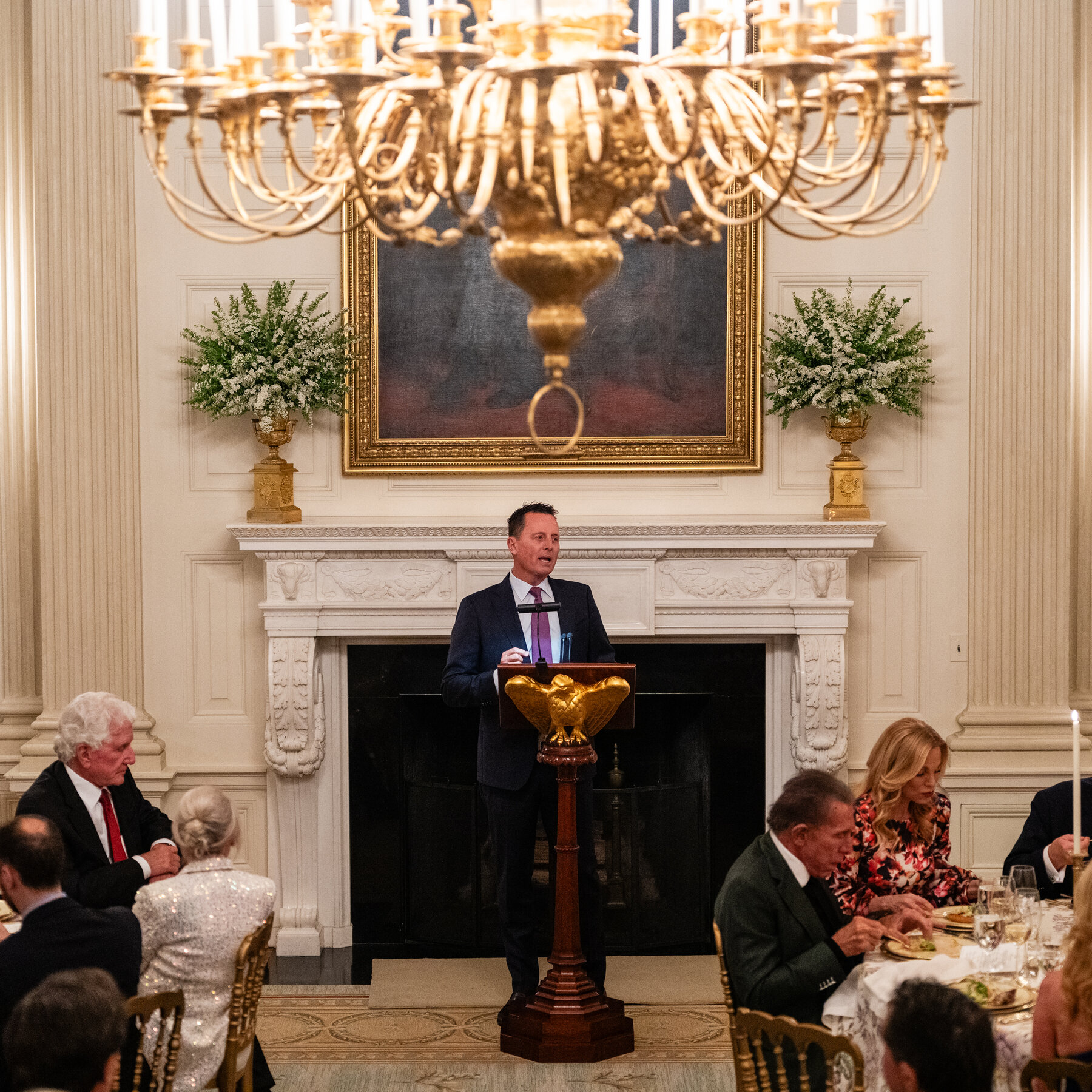 Senate Democrats Probe Kennedy Center’s Contracts With Trump‑Era Allies