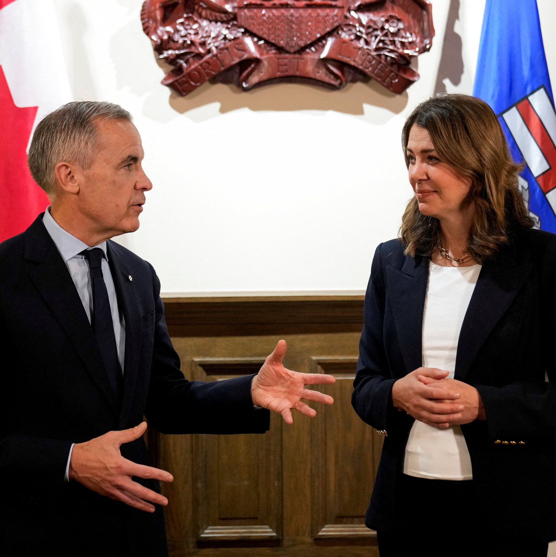 Canada Reverses Climate‑Centric Policies to Approve Alberta Oil Pipeline