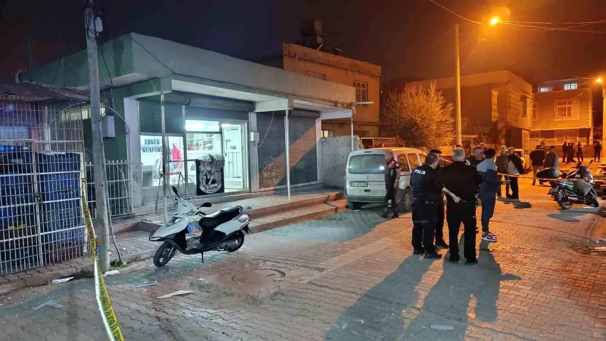 Adana’da Kuaförde Silahlı Kavga: 7 Yaralı