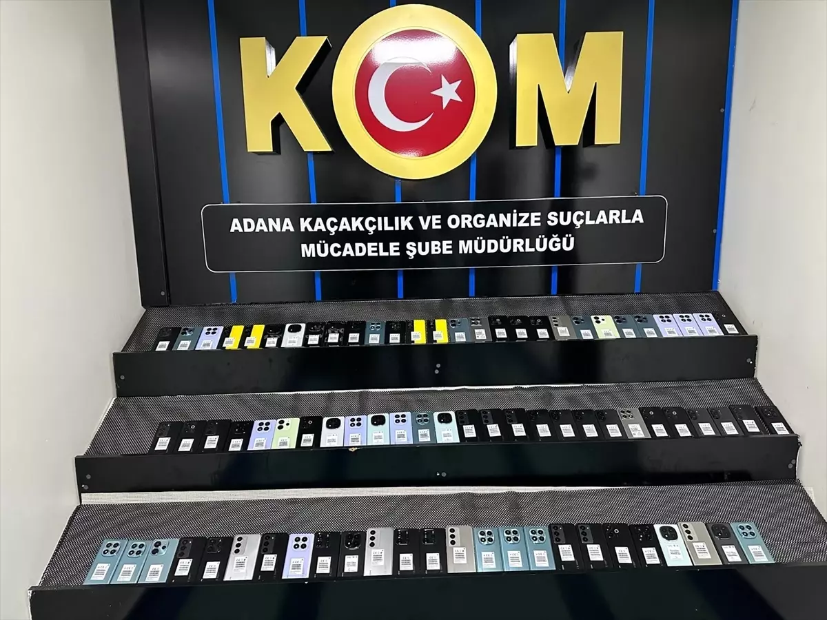 Adana’da Kaçakçılık Operasyonu: 80 Telefon, 4.500 Sigara Ele Geçirildi