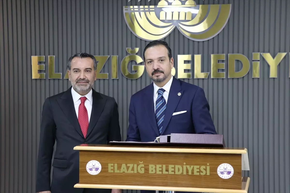 AK Parti Genel Başkan Yardımcısı Kürşad Zorlu, Elazığ’da Terörsüz Türkiye ve Türk Dünyası Yüzyılı Konuşması