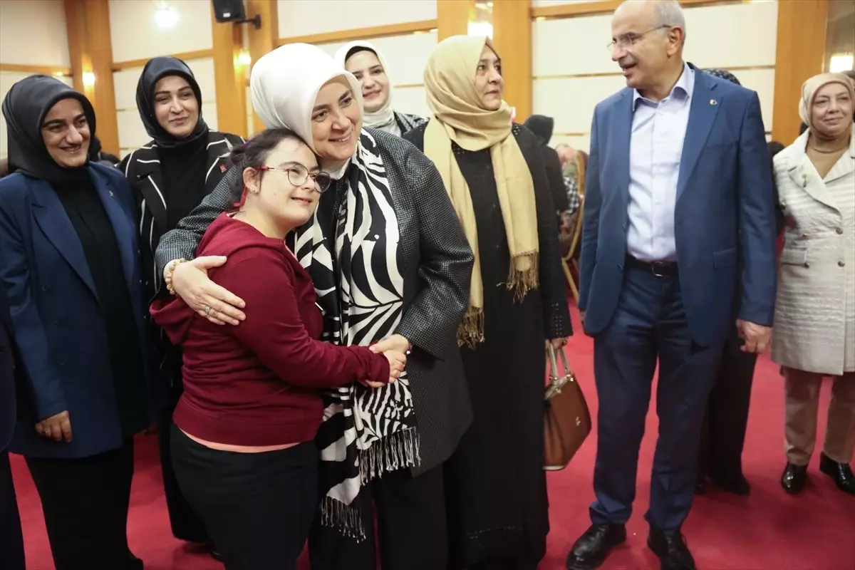 AK Parti Kadın Kolları Başkanı Ercan, Malatya’da Kadın Temsilini %50’ye Çıkarmayı Vurguladı