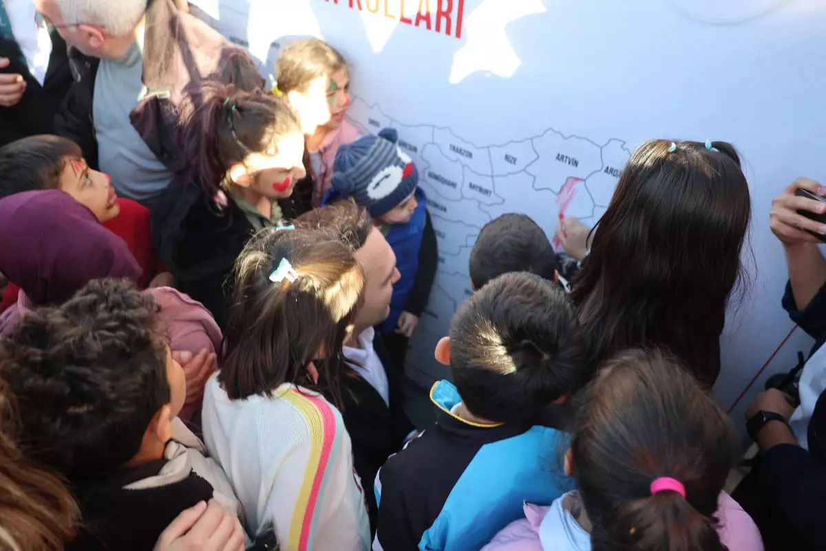 Çocuklar İçin Adil Bir Dünya