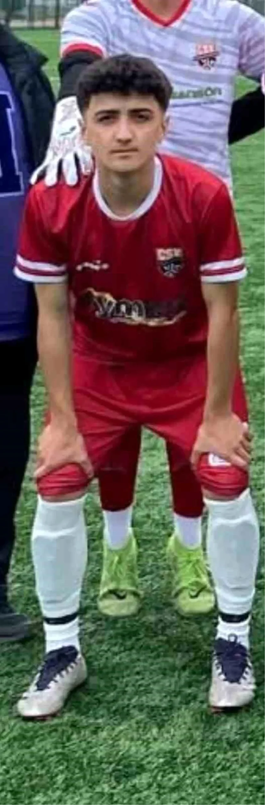 Trafik Kazası Genç Futbolcuyu Hayattan Kopardı