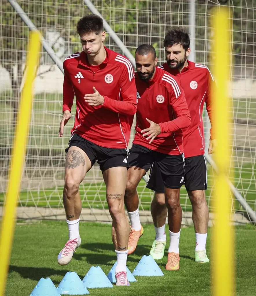 Antalyaspor, Eyüpspor Maçına Hazırlanıyor