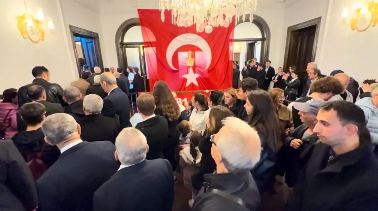 Atatürk Odası’na Ziyaretçi Akını
