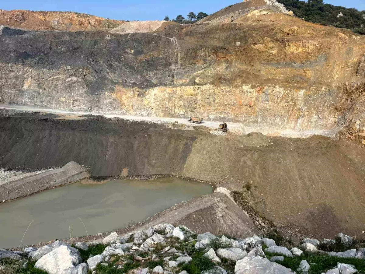 Manisa’da Taş Ocağı İşletmesi Atık Suyunu Dereye Boşalttı