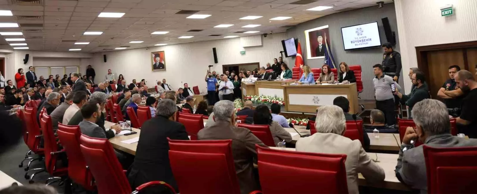 Aydın Büyükşehir Belediye Meclisi’nde Cenaze Hizmetleri ve Ulaşım Ücretlerine Büyük Değişiklikler!