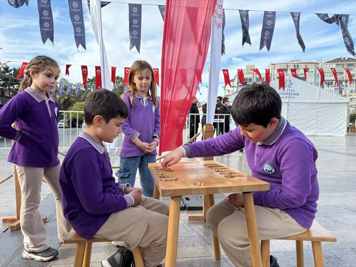Geleneksel Oyunlar Tırı Aydın’da Renkli Anlara Sahne Oldu