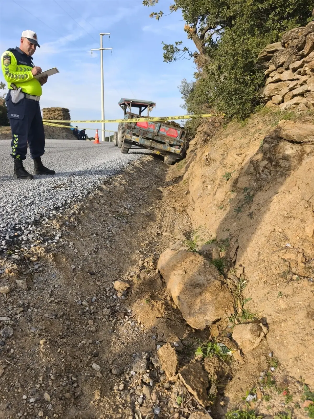 Traktör Altında Kalan 3 Yaşındaki Çocuk Hayatını Kaybetti