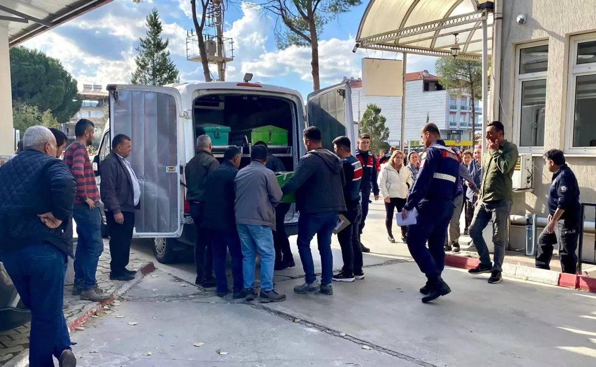 Minik Emirhan Traktörün Altında Can Verdi