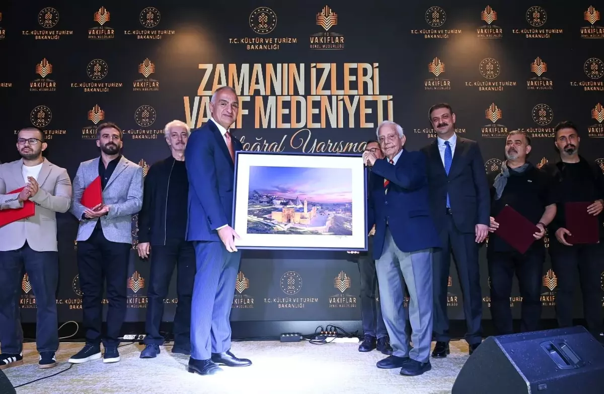 Bakan Ersoy: Ayasofya’da Tarihin En Kapsamlı Restorasyonunu Başlattık