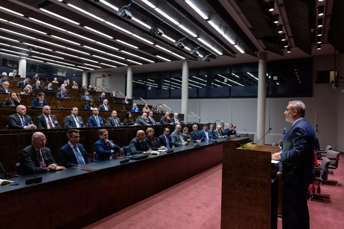 Bakan Fidan, Finlandiya’da Kritik Görüşmeler Gerçekleştirdi