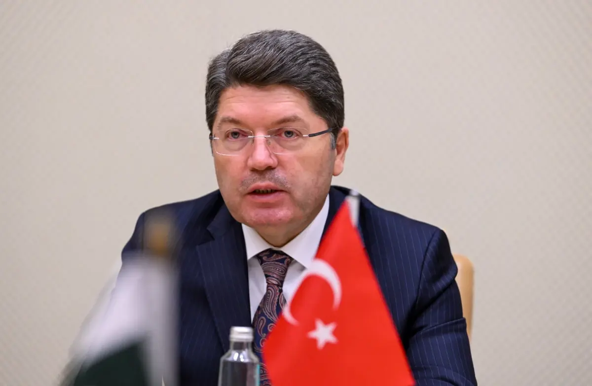 Türkiye ve Pakistan Adalet Bakanları Yılmaz Tunç ve Azam Nazeer Tarar’dan Stratejik İş Birliği Açıklamaları
