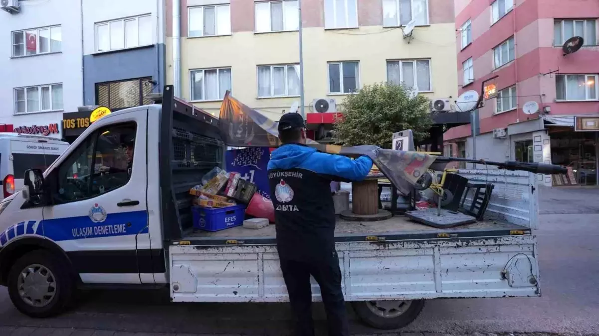 Balıkesir’de Kaldırım İşgallerine Sıra Dışı Bir Müdahale Başladı