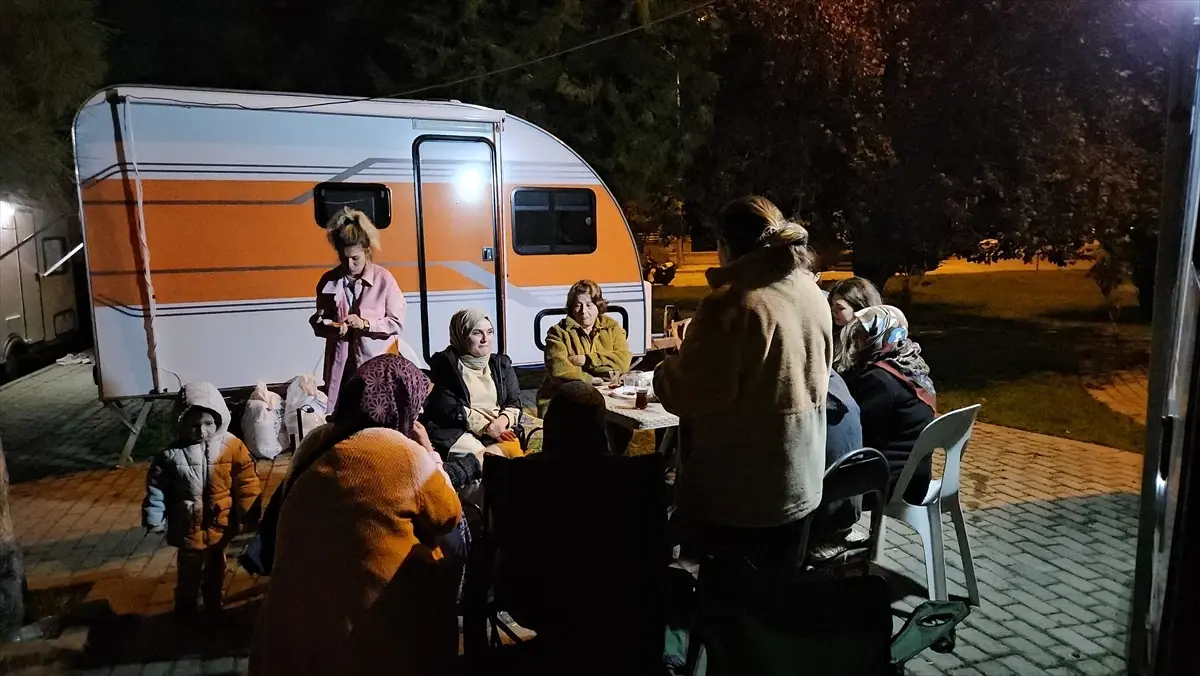 Sındırgı’da Deprem Tedirginliği: Karavan Yaşamı