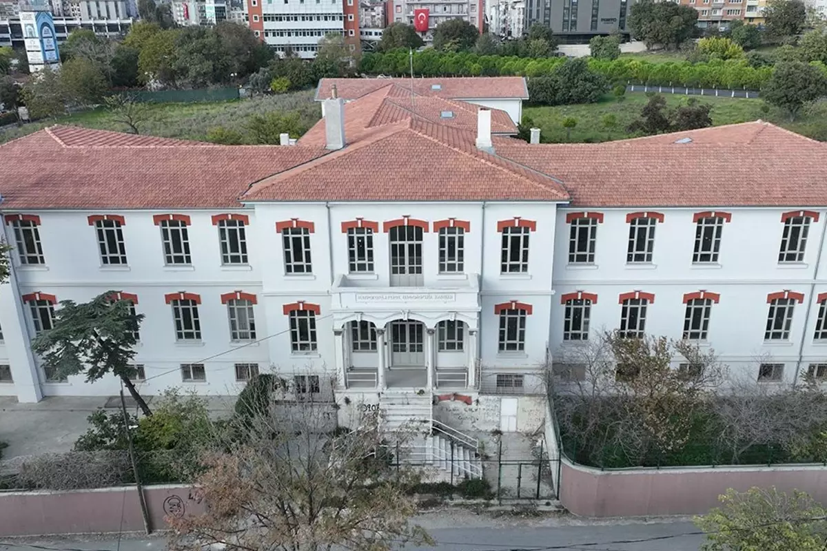 Balıklı Rum Hastanesi’nde 112 Milyonluk Sahte Reçete Skandalı! Profesör Dâhil 7 Kişiye Gözaltı Kararı