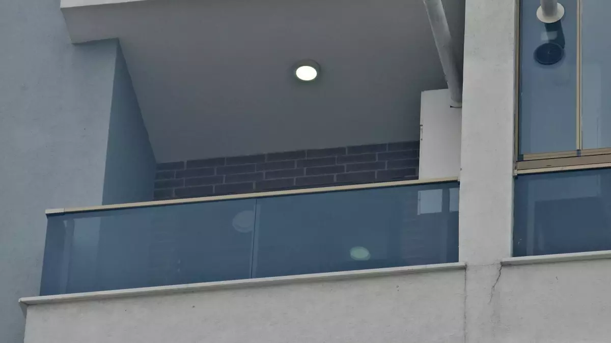 Alzheimer Hastası Kadın, Başkanın Aracına Düştü