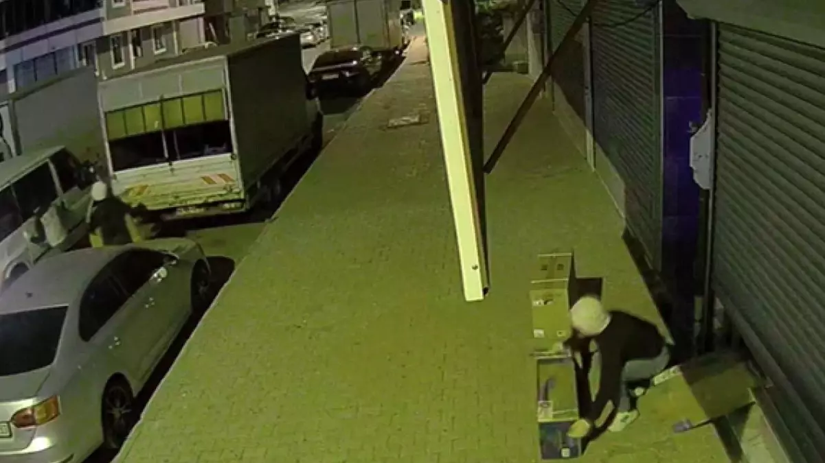 Başakşehir’de Klima Hırsızları Yakalandı