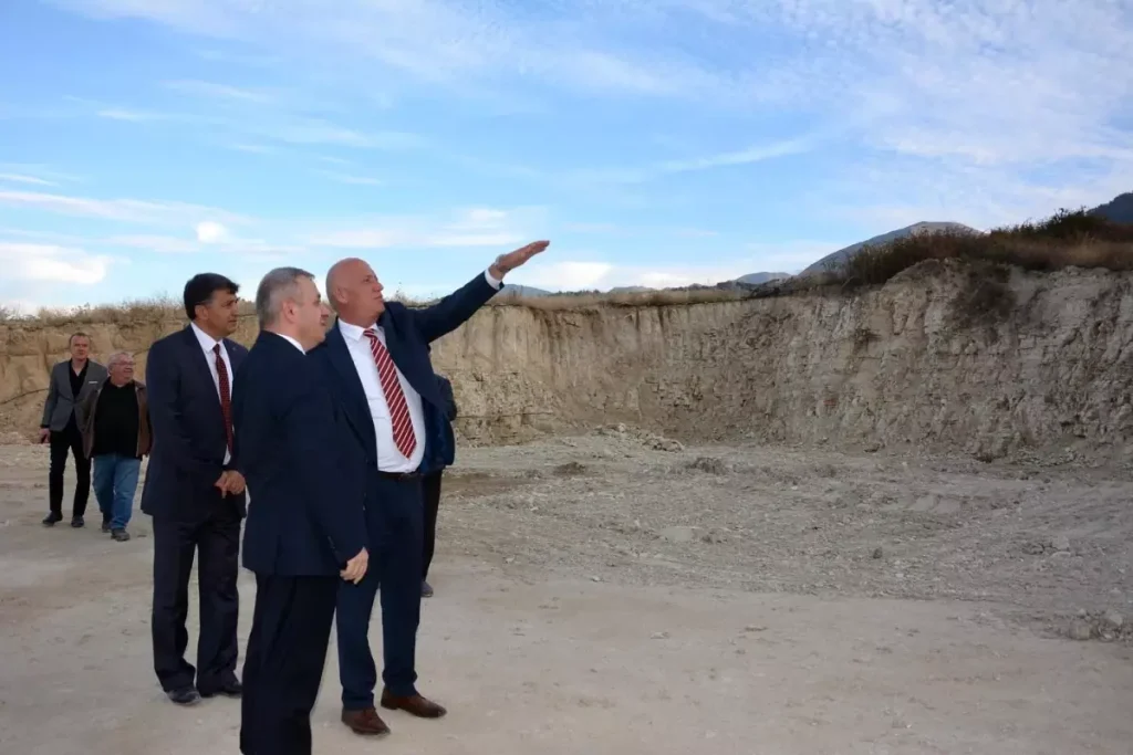 Babadağ’a Yeni Spor Tesisi ve Düğün Salonu