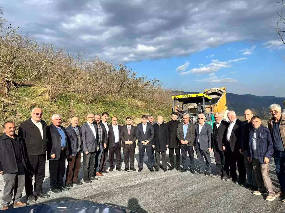 Başkan Türkcan: “Sarpdere-Damarlı yolu hak ettiği değere kavuşuyor”