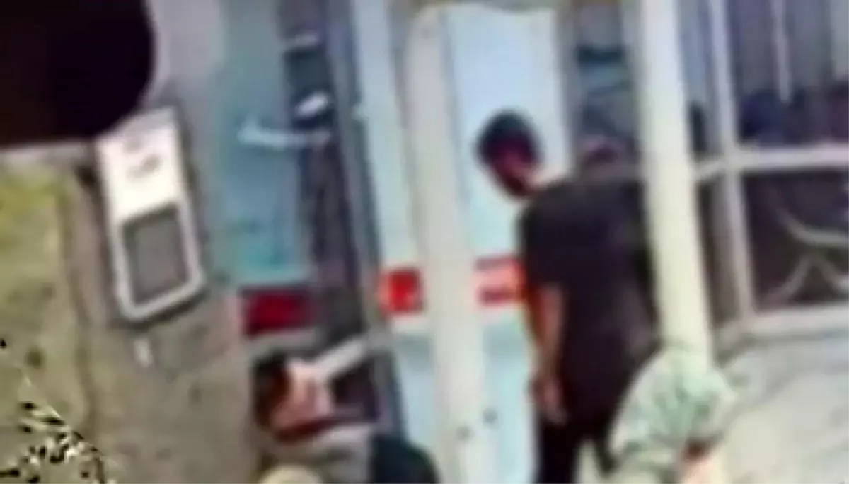 Hastane Sokağında Şok Hırsızlık! Sara Nöbeti Sırasında Cep Telefonu Çalınan Adamın Şüphelileri Tutuklandı