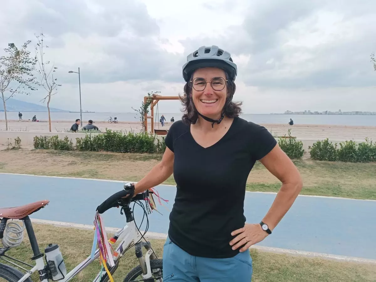 Ravanas Ailesi Bisikletle Dünya Turuna Çıktı