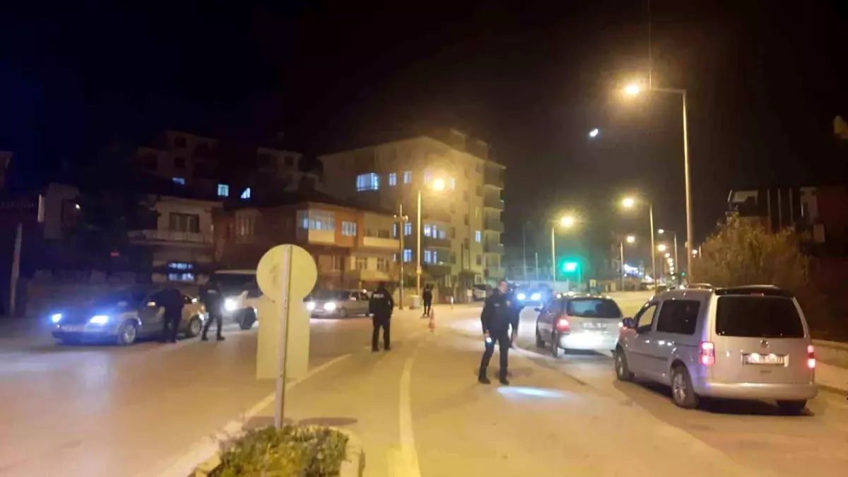 Bozkır’da Güvenlik Denetimleri: Polis, Kız Öğrenci Yurtlarına Yoğunlaşarak Huzuru Sağladı