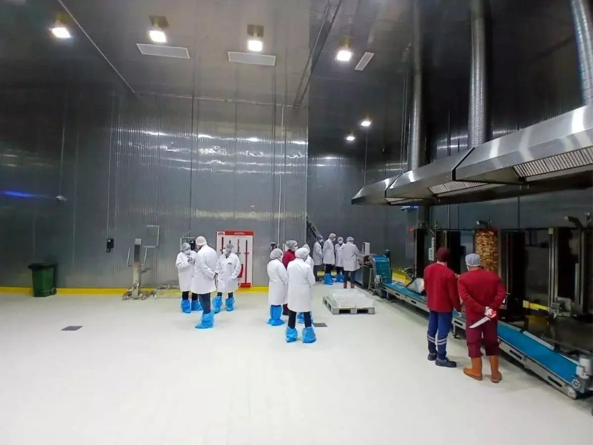 Buharkent’te Kanatlı Döner Tesisi İncelemesi