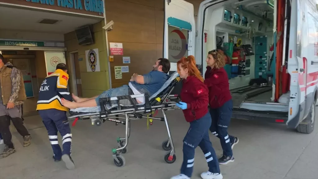 İnegöl’de Sunta Fabrikasında Çelik Blok Devrildi: İşçi Yaralandı