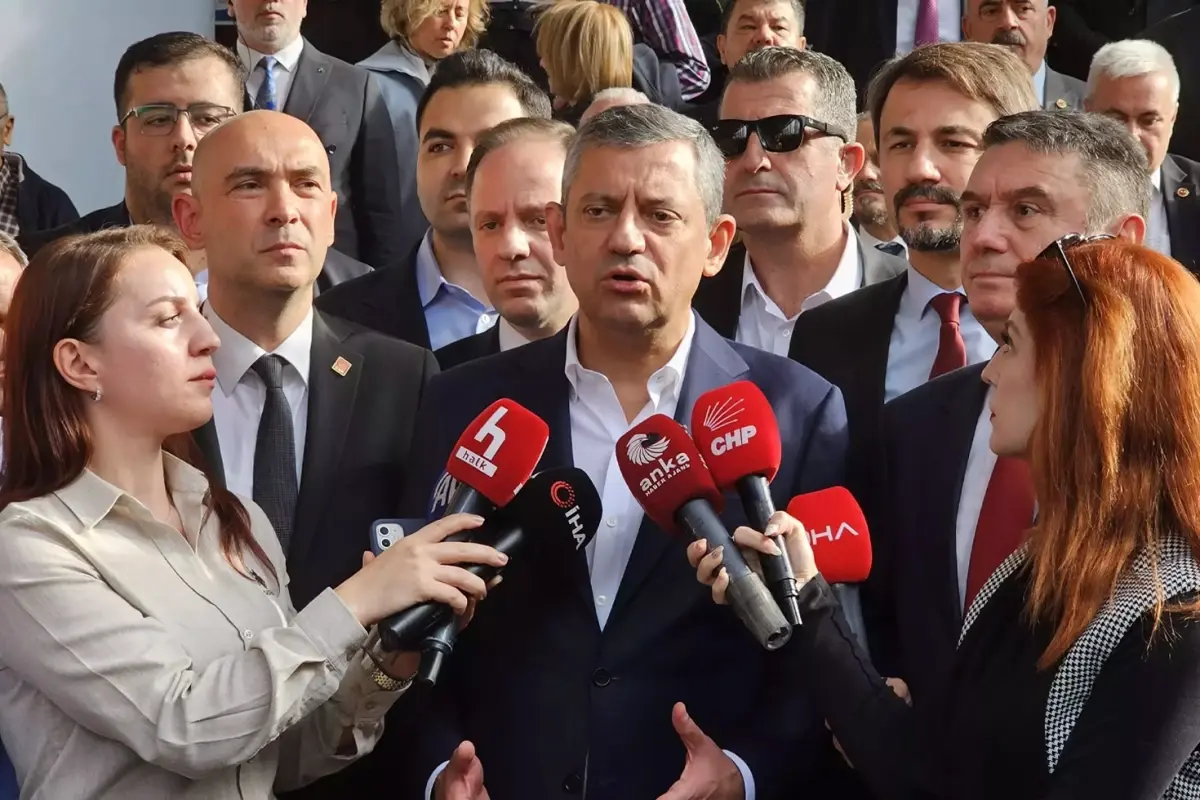 CHP’de değişim sinyali! Özgür Özel bazı isimlerle yolları ayıracak