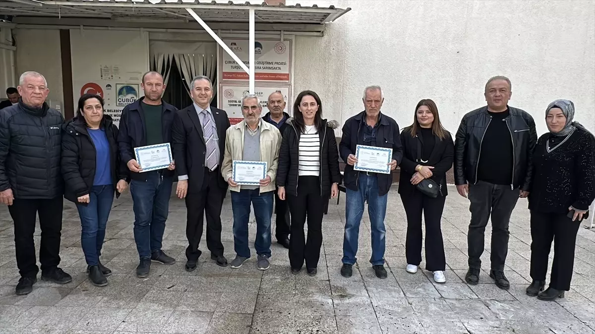 Çubuk’ta Domates Üretimi İçin Eğitim Sertifikaları Verildi