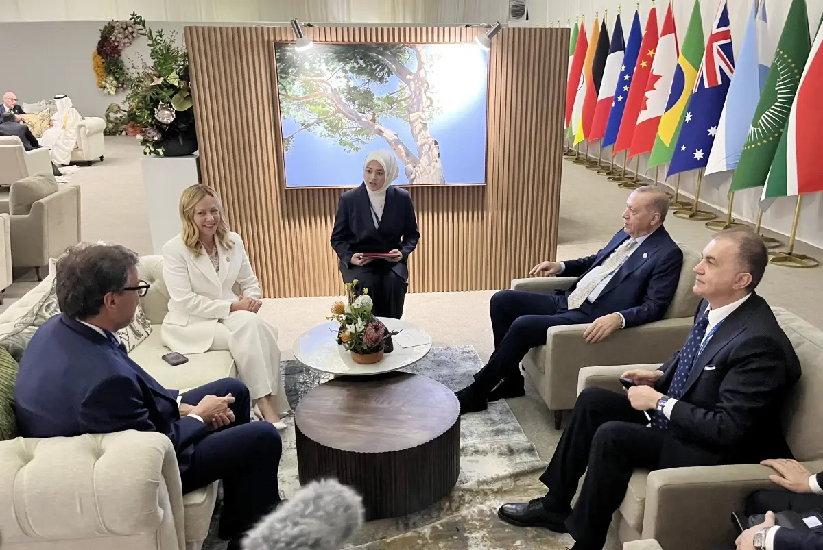 Cumhurbaşkanı Erdoğan, G20 Zirvesi’nde İtalya Başbakanı Meloni’yi Kabul Etti
