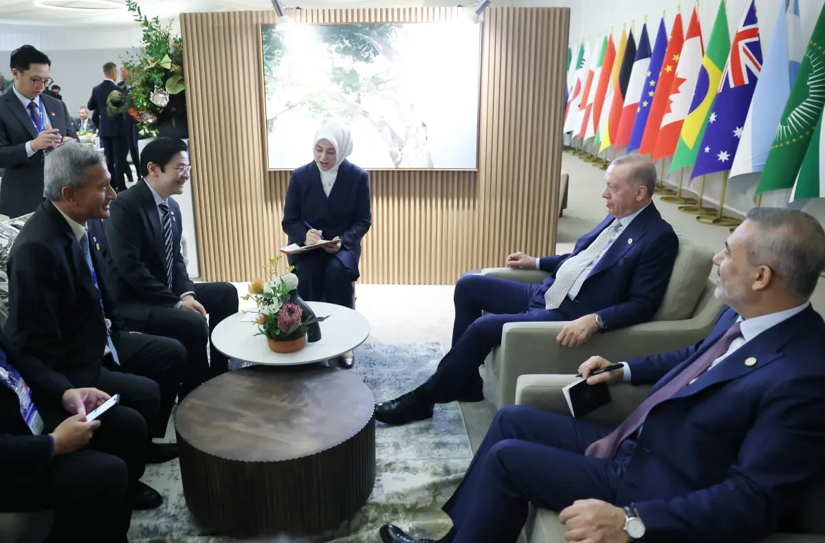 Cumhurbaşkanı Erdoğan, Singapur Başbakanı Wong ile Görüştü