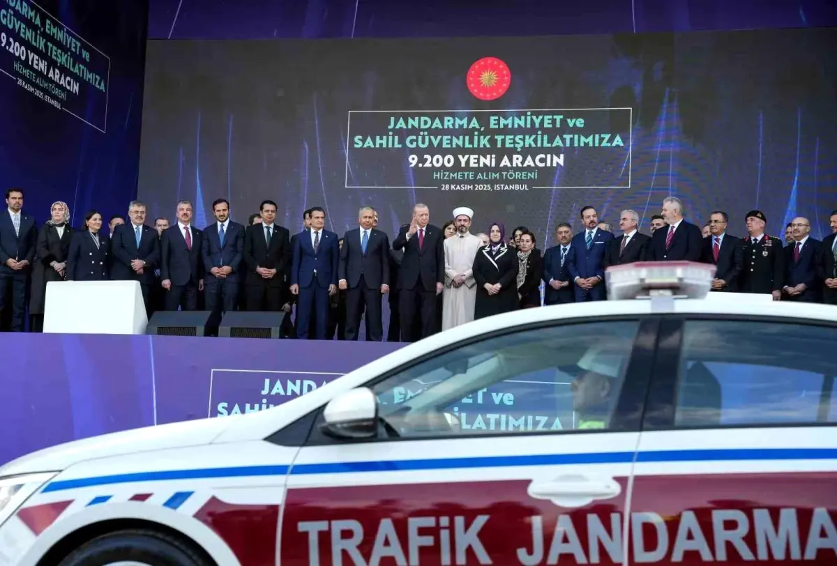 Cumhurbaşkanı Erdoğan: “Suçu geçim kapısı haline getirmiş hiçbir alçağa kaptıracak tek bir gencimiz yoktur”