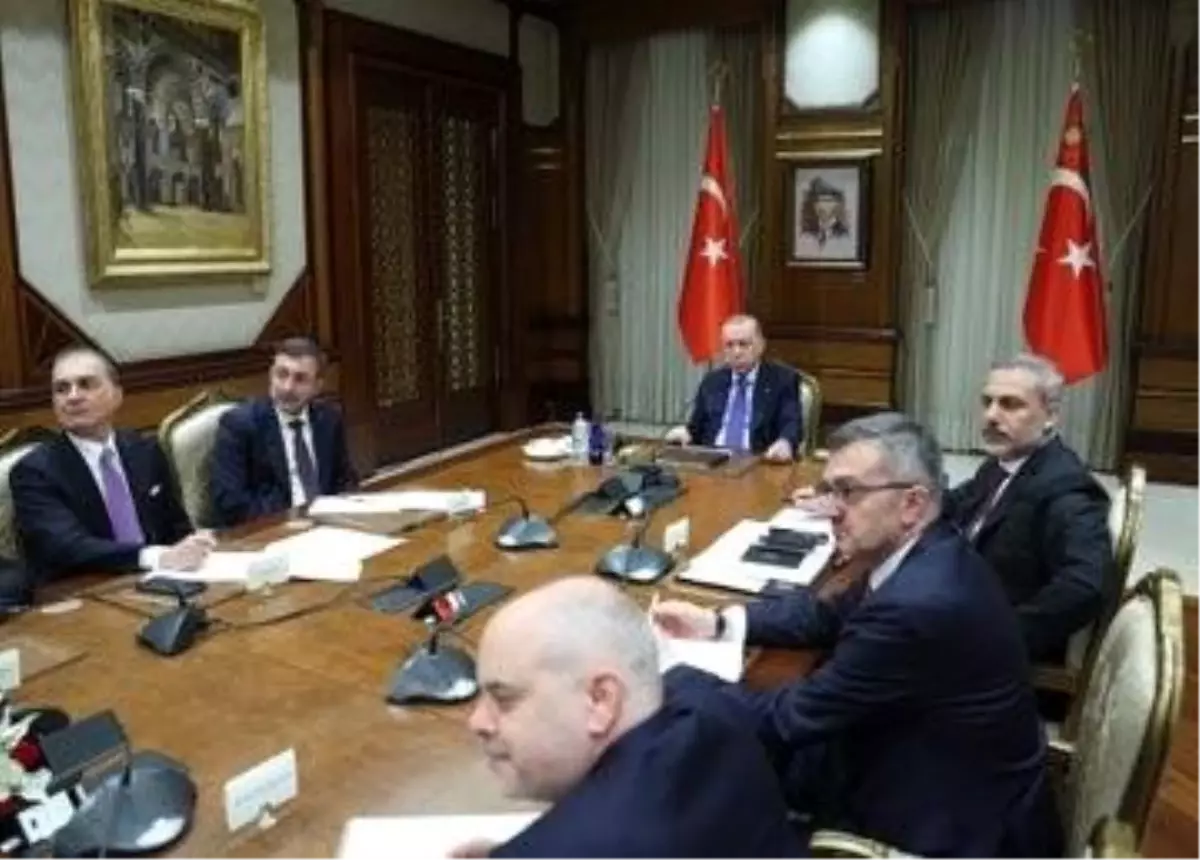 Cumhurbaşkanı Erdoğan, Ukrayna Konusunda Gönüllüler Koalisyonu Liderler Zirvesi’nin Çevrimiçi Toplantısına Katıldı