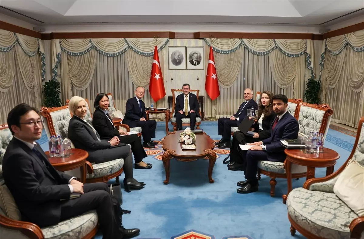 Yılmaz’dan Asya Kalkınma Bankası ile İşbirliği Vurgusu