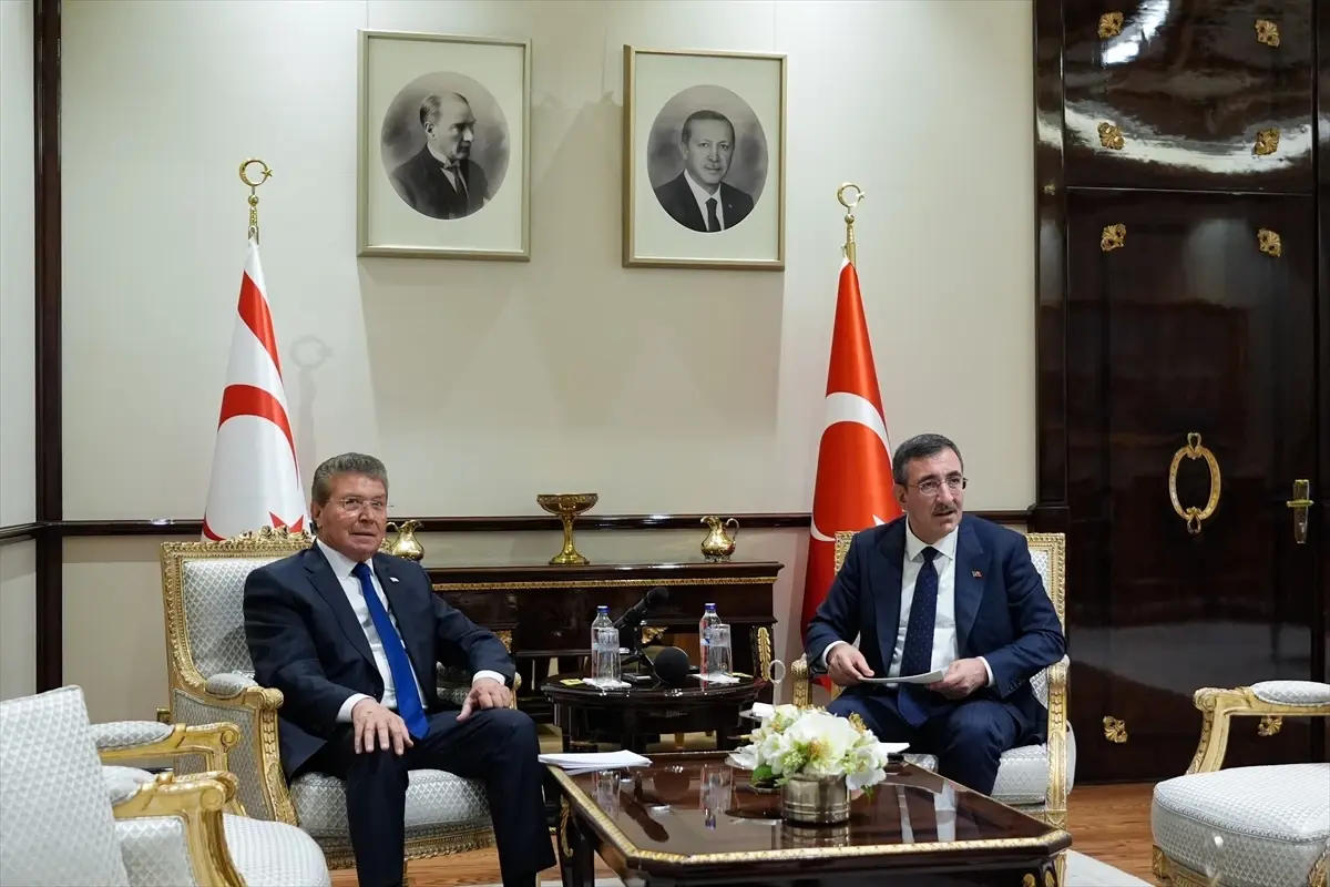 Cumhurbaşkanı Yardımcısı Cevdet Yılmaz, KKTC Başbakanı Ünal Üstel ile Kritik Görüşme Gerçekleştirdi