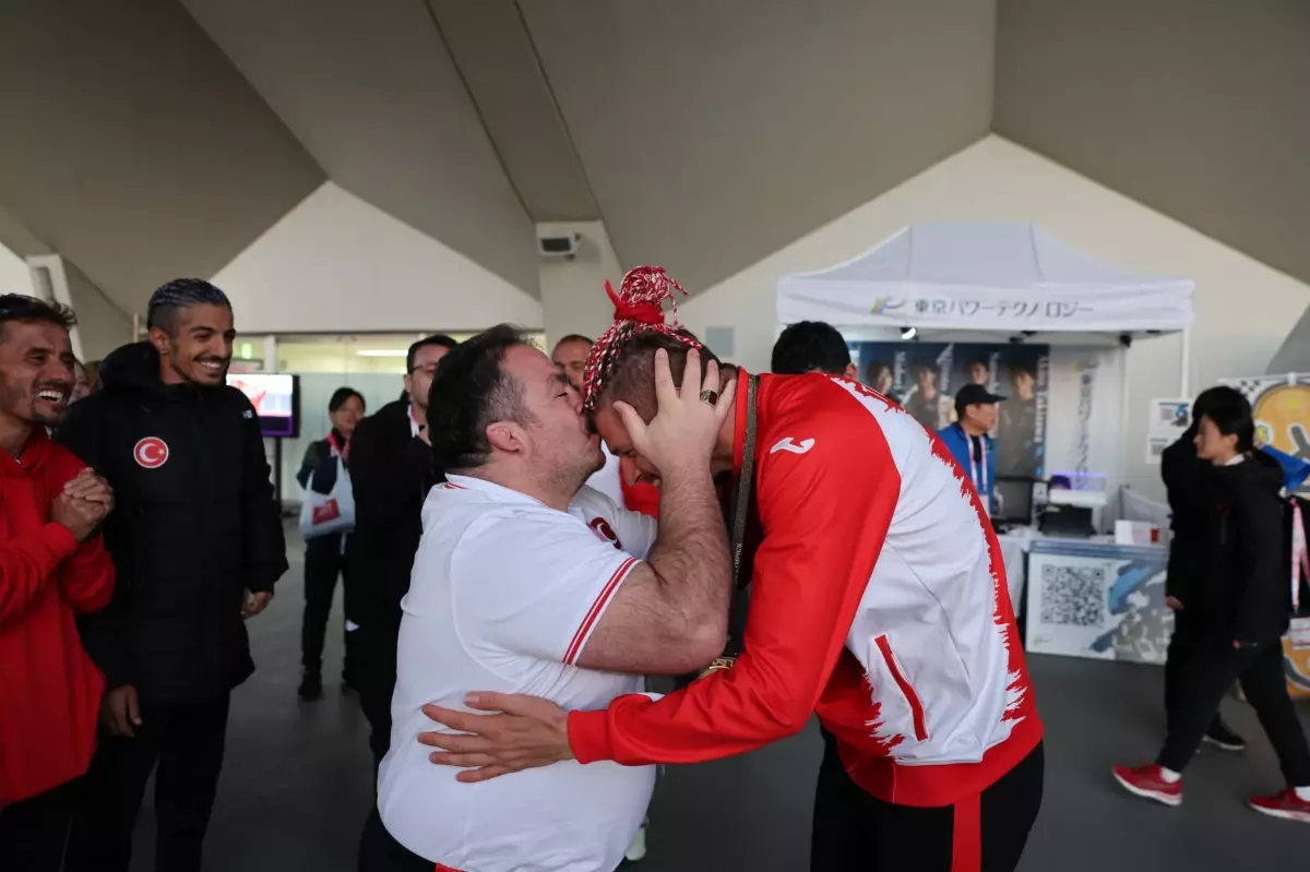 Yasin Süzen, Deaflympics’te Türkiye’ye Altın Madalya Kazandırdı