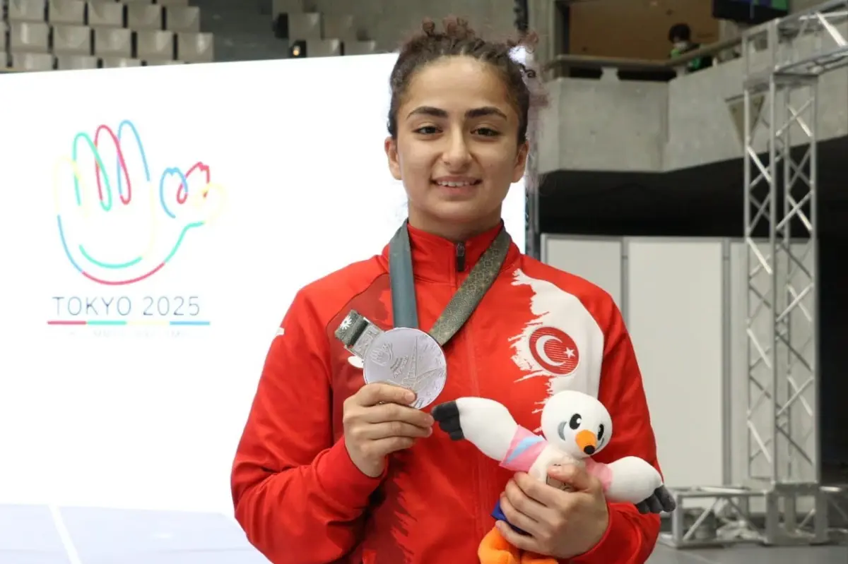 Buse Tıraş Tokyo 2025 Deaflympics’te Judo 57 kg’da Gümüş Madalya Kazandı!