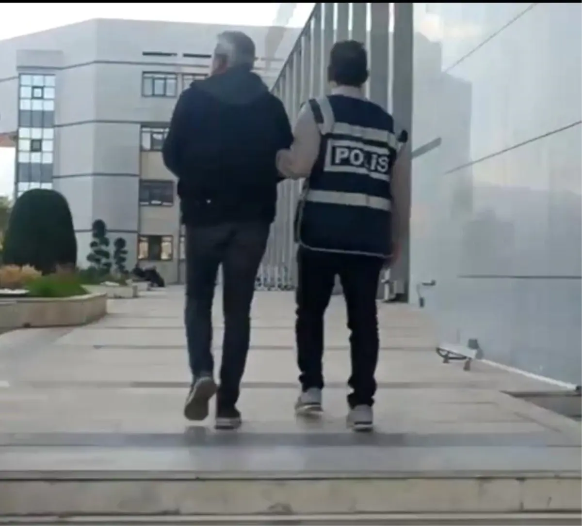 Denizli’de 8 Aranan Şahıs Yakalandı