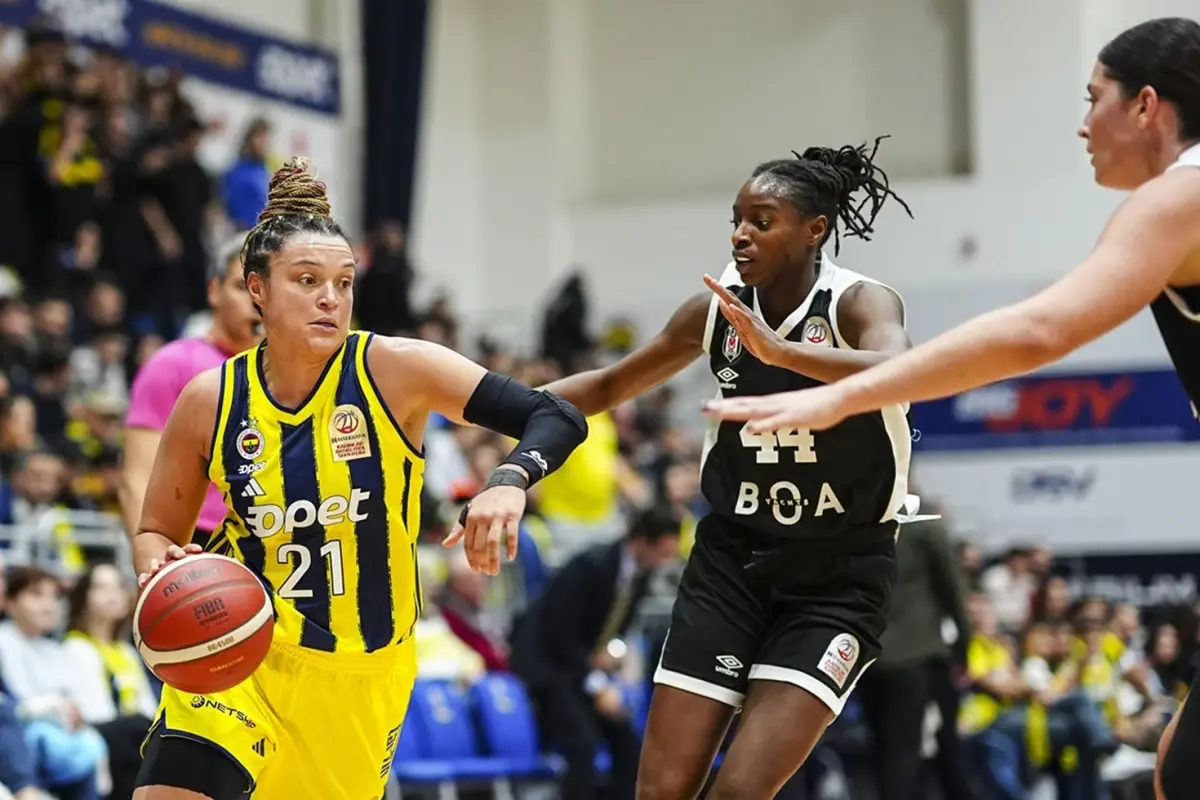 Derbide Fenerbahçe’den Beşiktaş’a 29 Sayılık Farkla Büyük Galibiyet