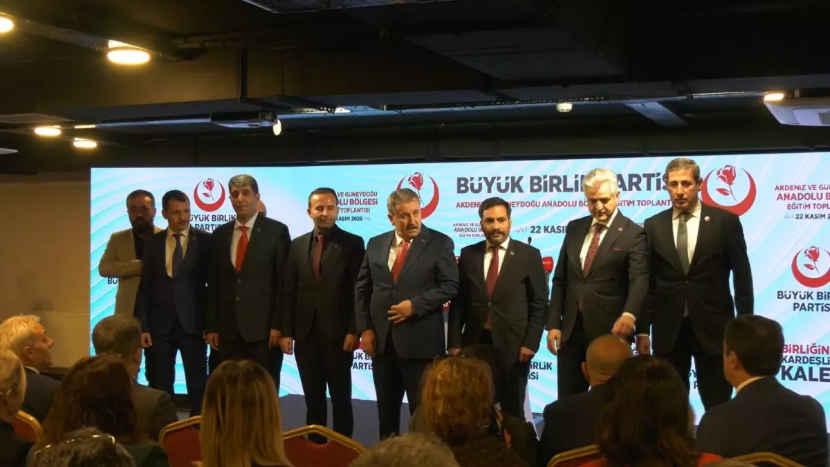 Mustafa Destici: Terörle, Terörist Başıyla Müzakere Olmaz