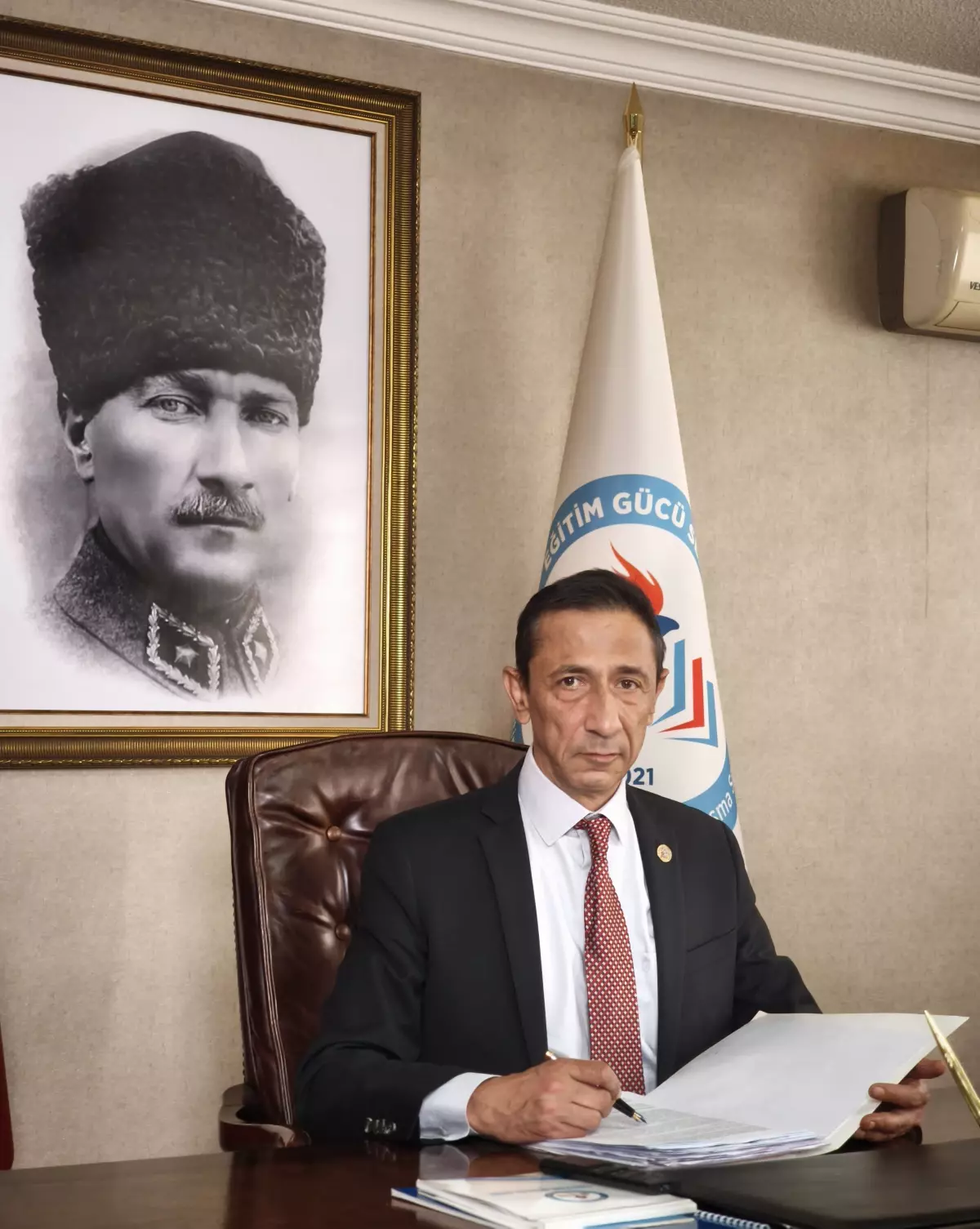 Eğitimde Ara Tatil Vurgusu: Sendika, Kaldırma Girişimlerine Sert Çıkar