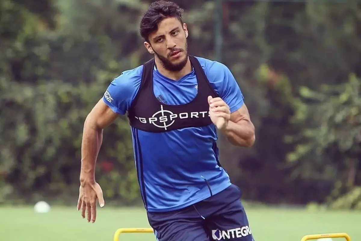 Eski Fenerbahçeliden çok konuşulacak itiraf: Kar maskesi takıp Trabzonspor maçlarına giderdim