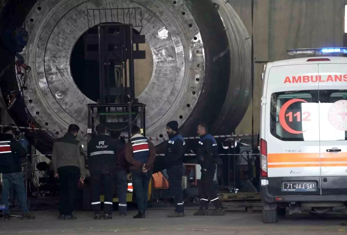 Kırıkkale Yahşihan OSB’de Dehşetli İş Kazası: 3 Ton Sac Levhanın Altında 2 İşçi Hayatıyla Vedalaştı