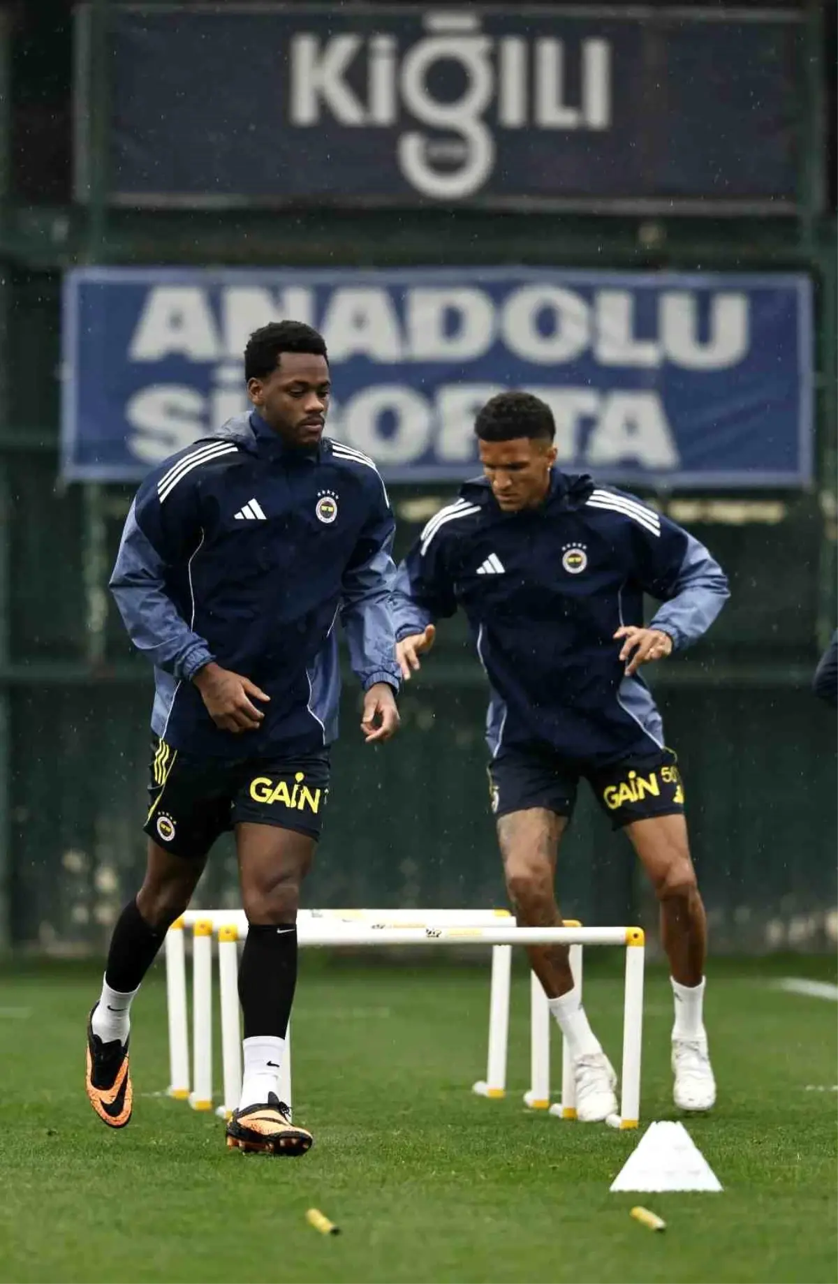 Fenerbahçe Galatasaray Maçına Hazırlanıyor