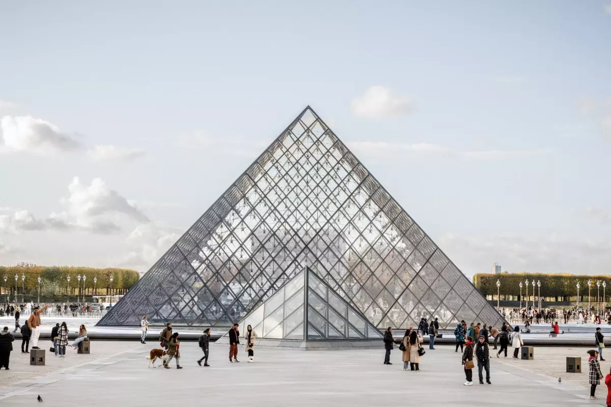 Louvre Müzesi Soygununda 4 Yeni Tutuklama